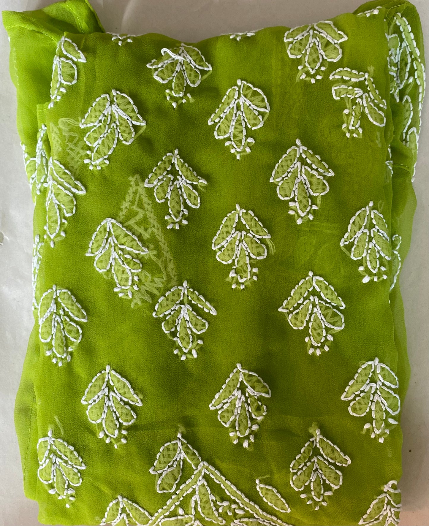 Handmade Lucknowi Chikankari Kurti -Light Green with matching Cotton Inner.