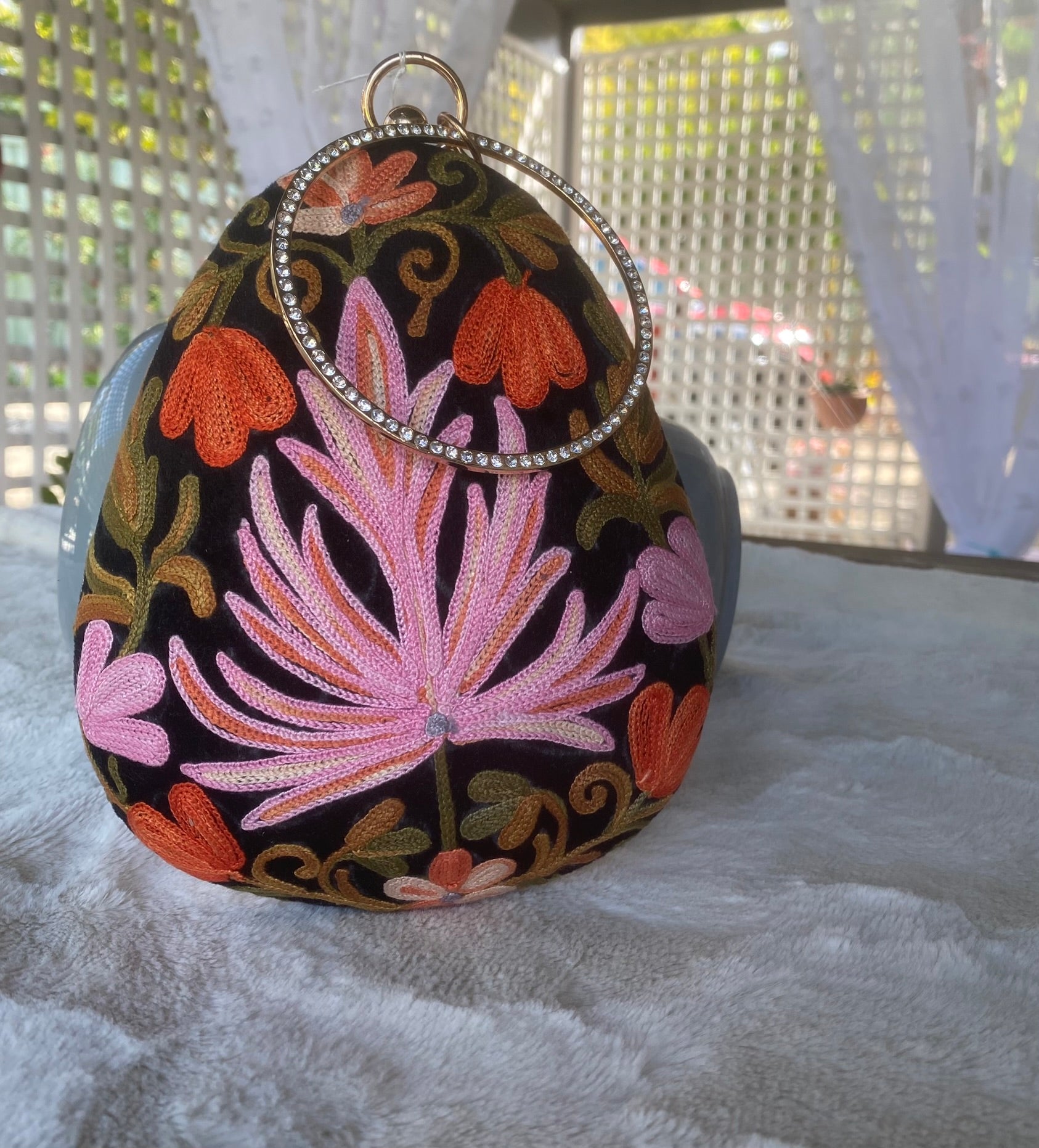 Women Embroidery Oval Shape Shoulder Bag