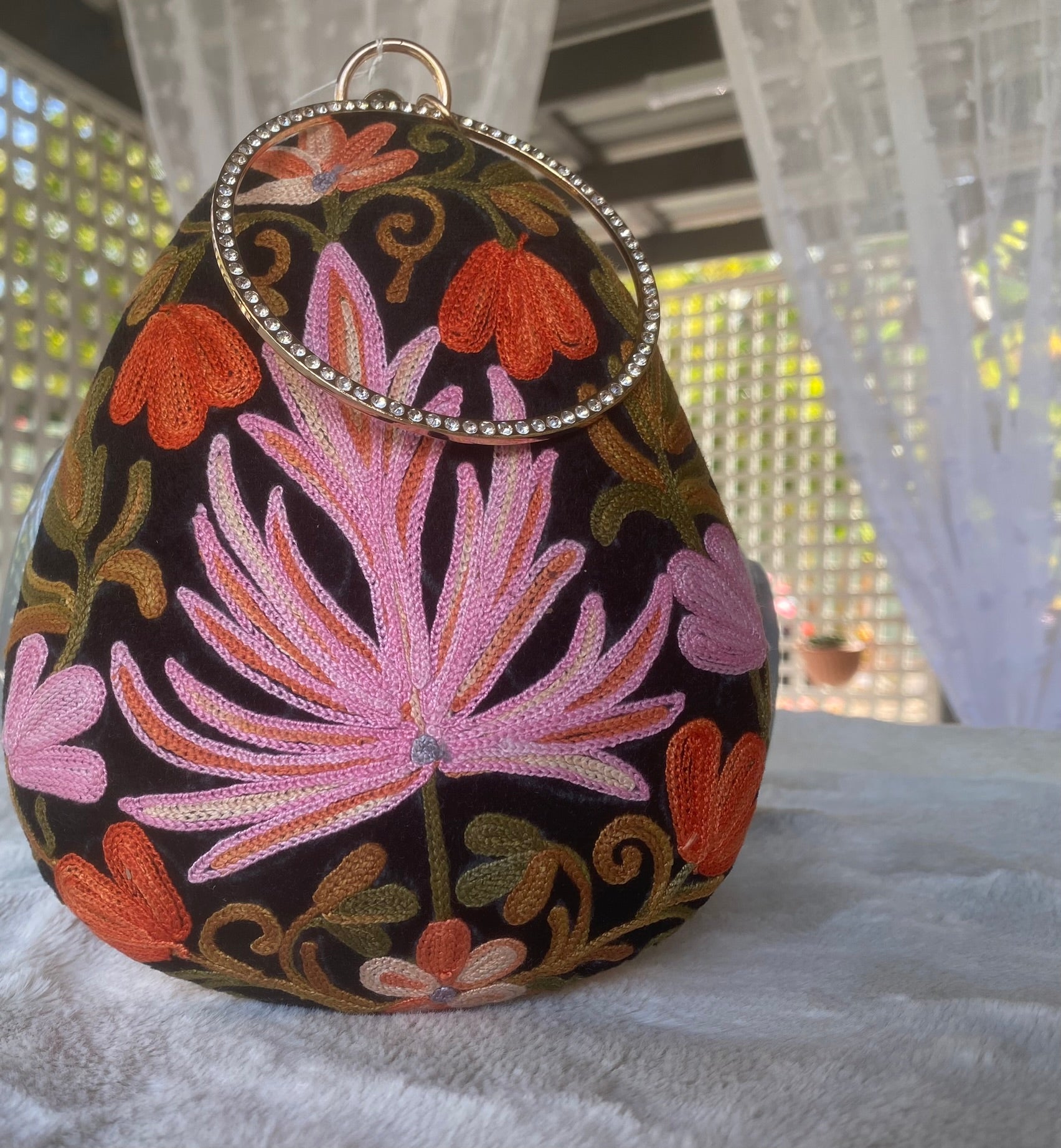 Women Embroidery Oval Shape Shoulder Bag