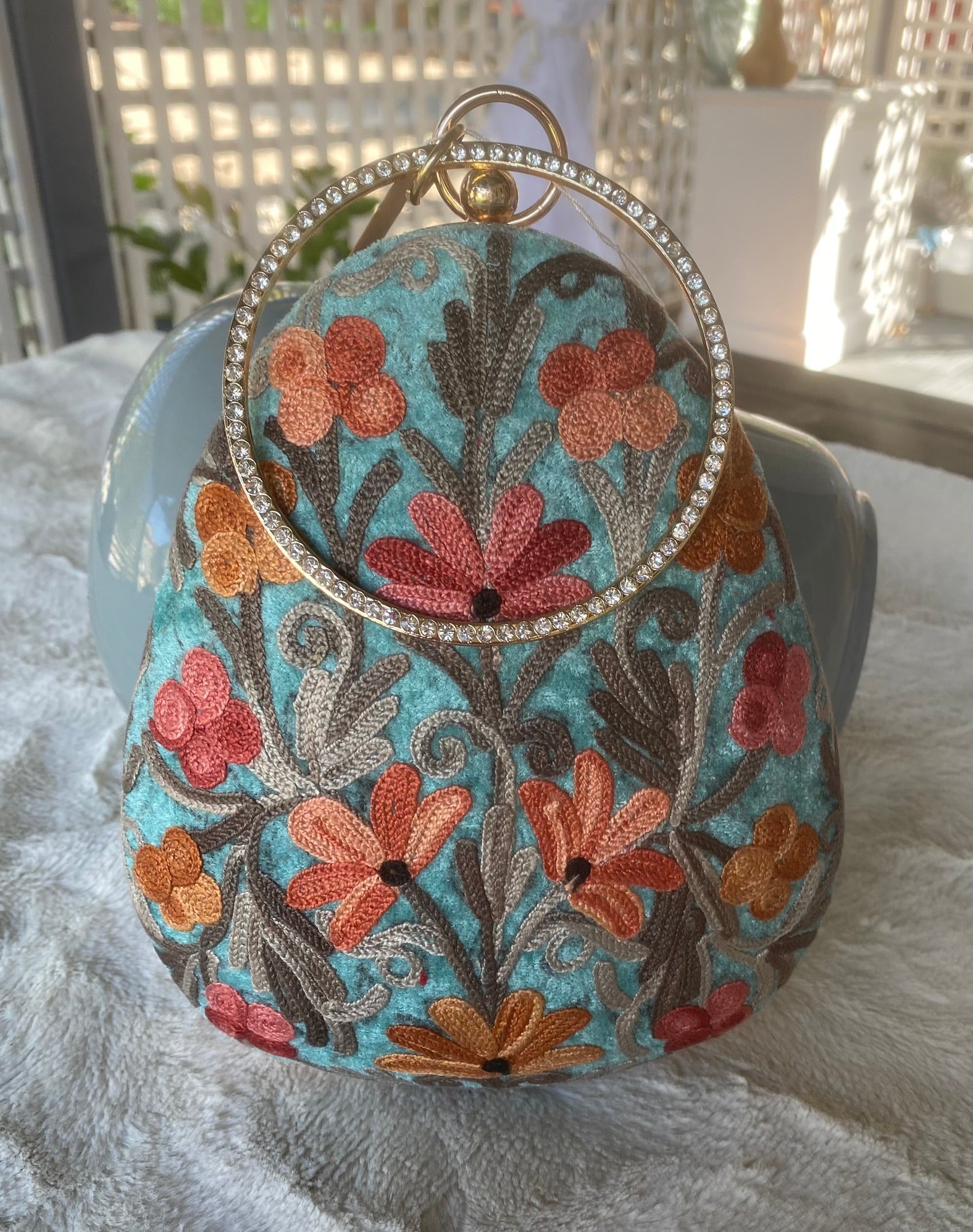 Women Embroidery Oval Shape Shoulder Bag