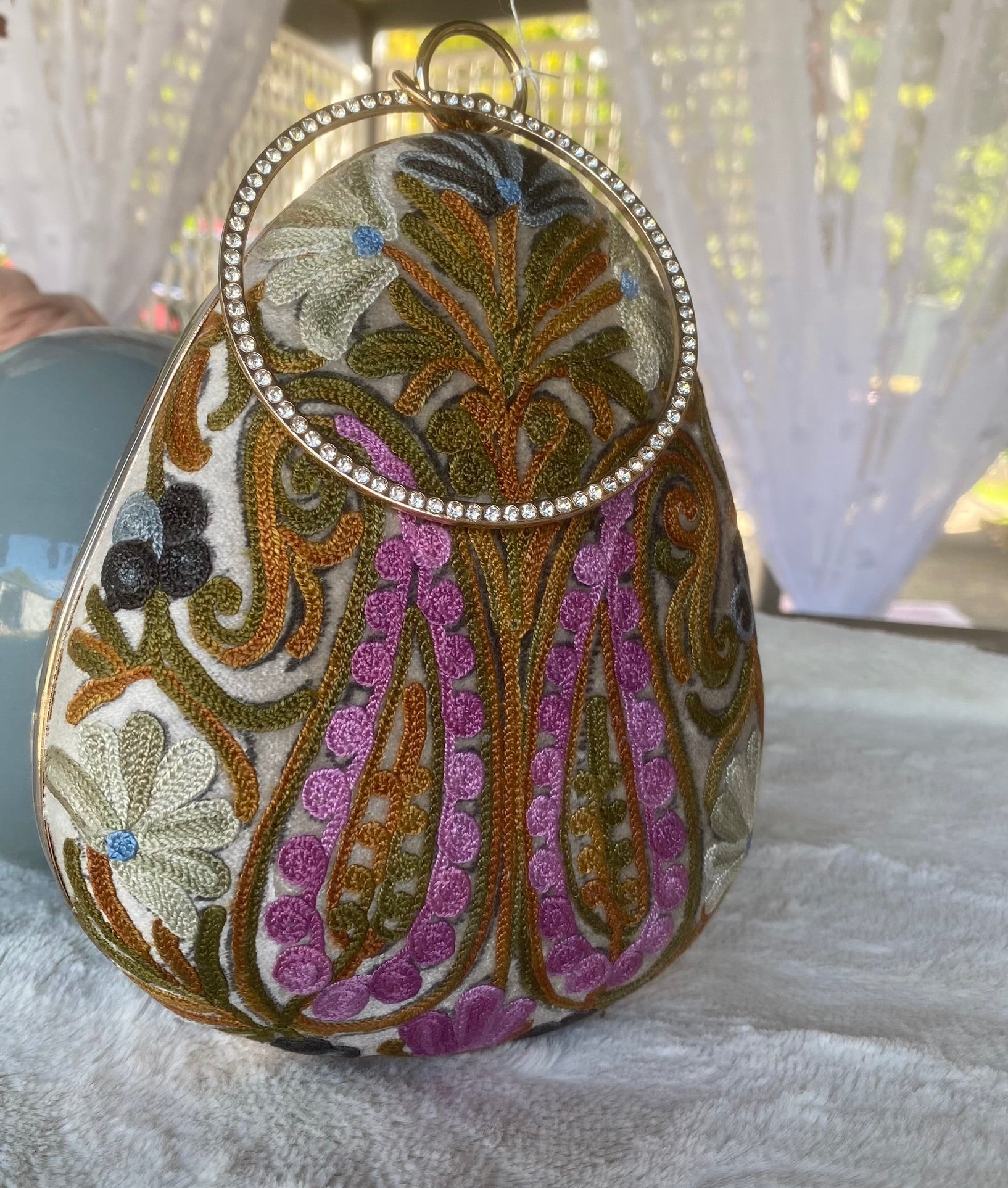 Women Embroidery Oval Shape Shoulder Bag