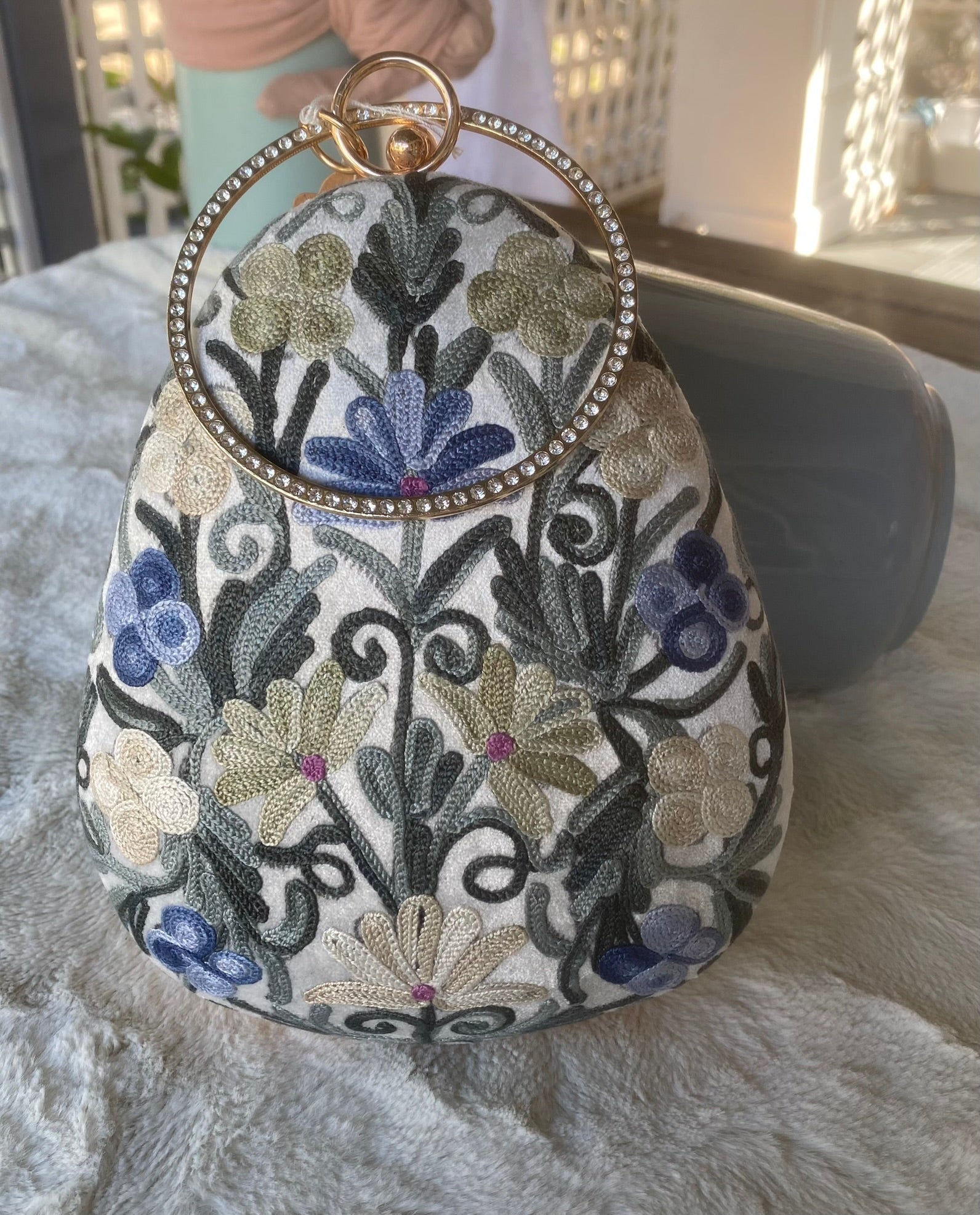 Women Embroidery Oval Shape Shoulder Bag