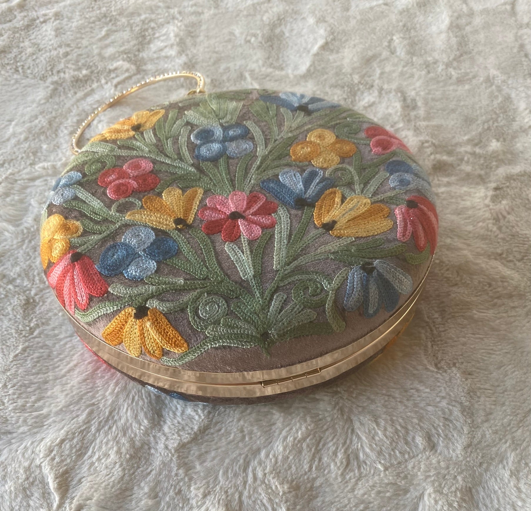 Women Embroidery Round Shoulder Bag