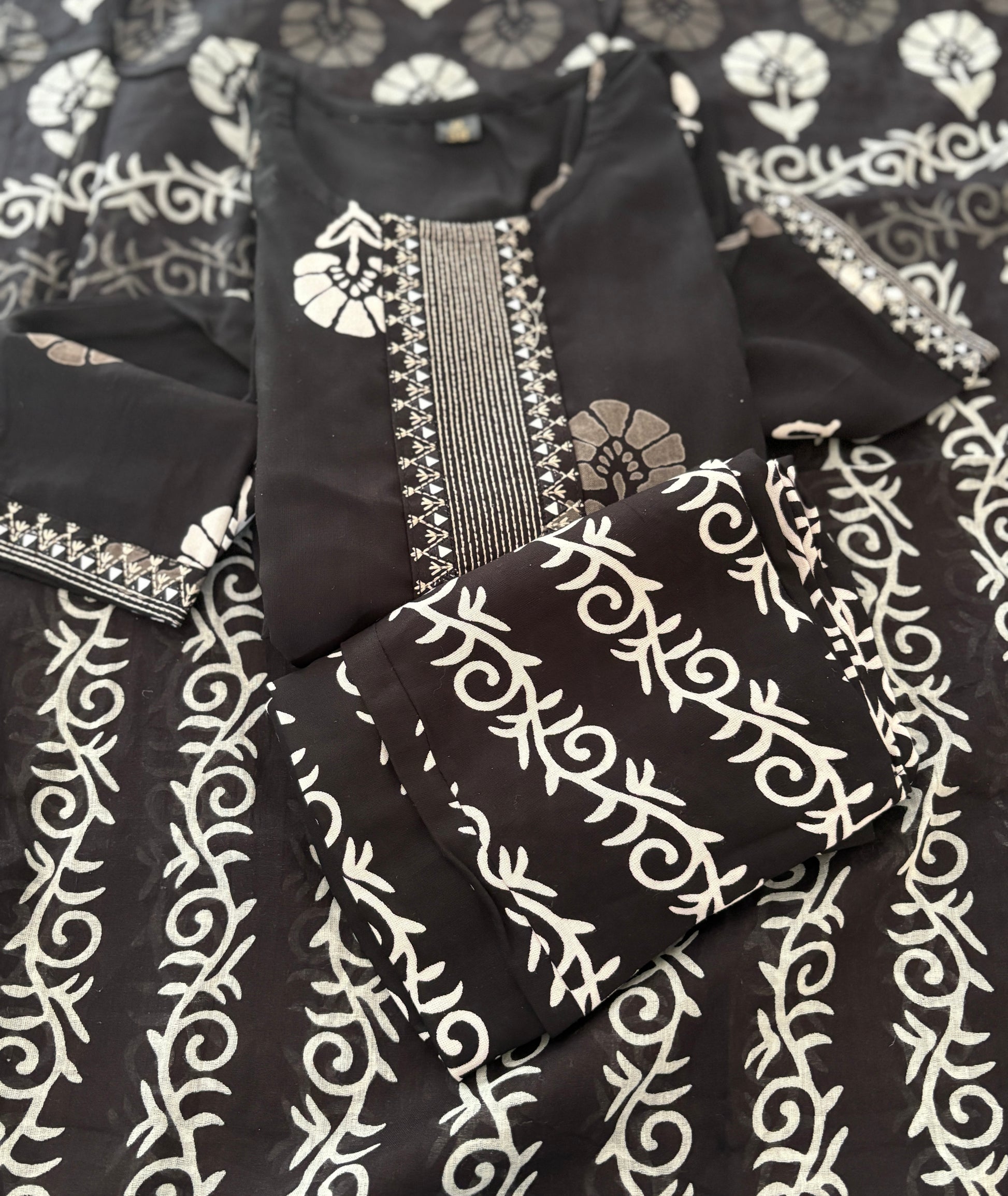 White & Black Pure Cotton Kurta Sets