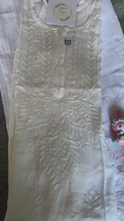 Soft Muslin Fabric Chikankari Kurti available for White Lovers!